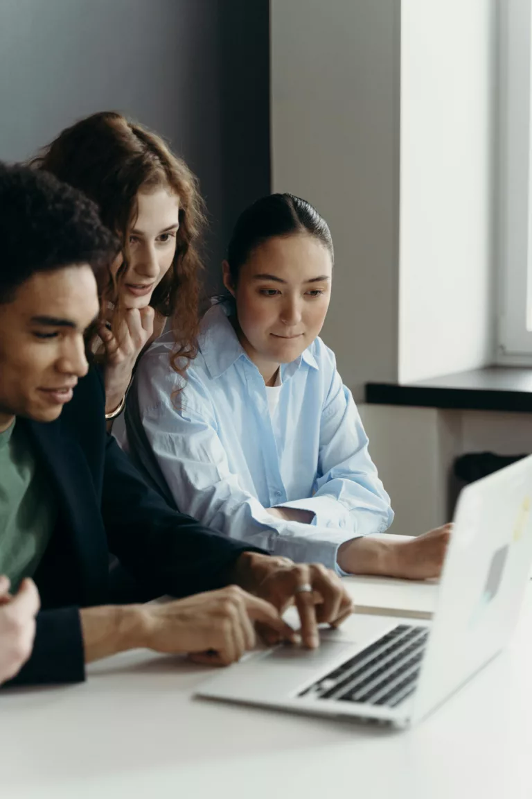 Formación y Desarrollo Profesional